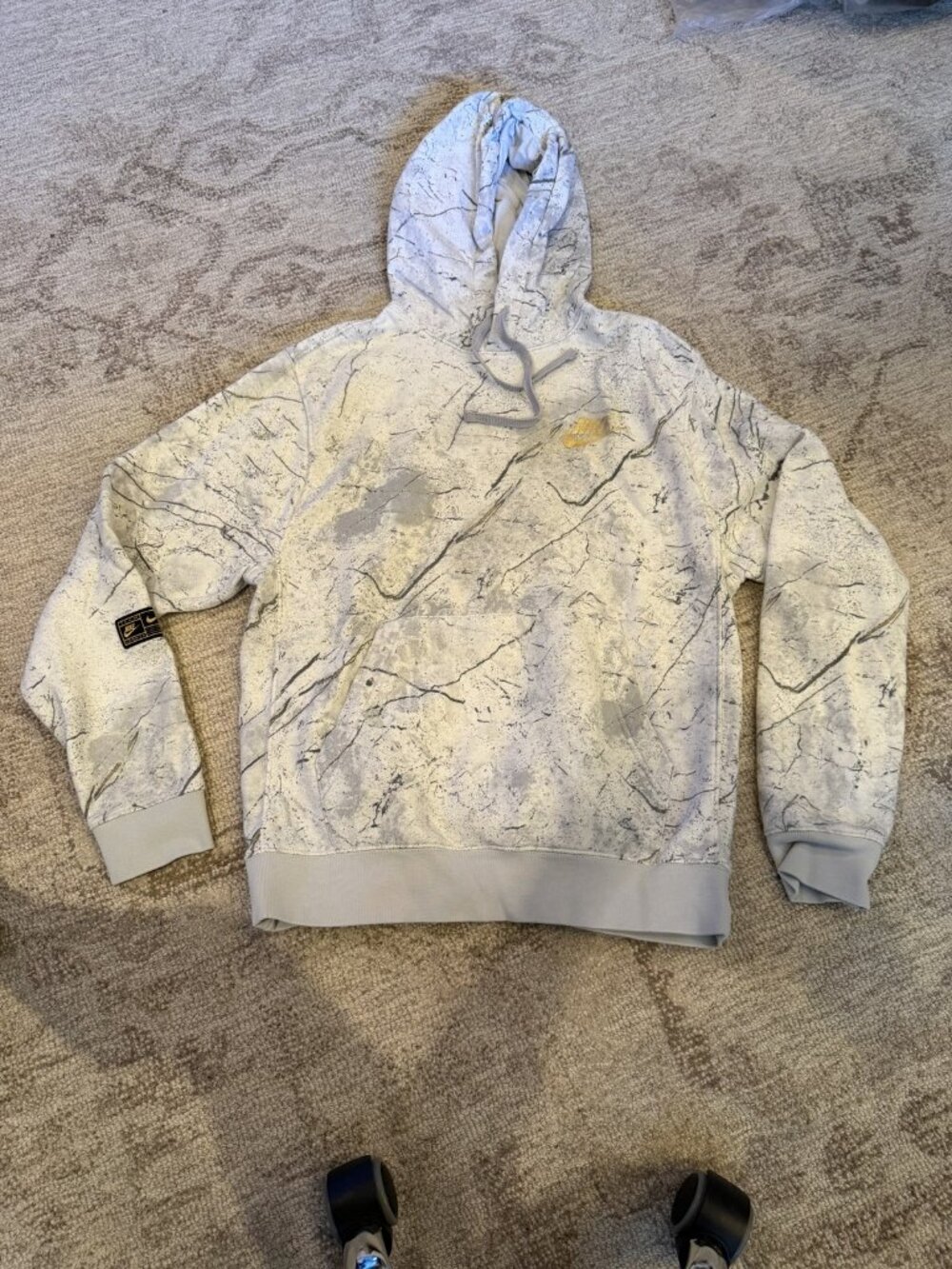 Pale Patterned Nike Hoodie S NWT